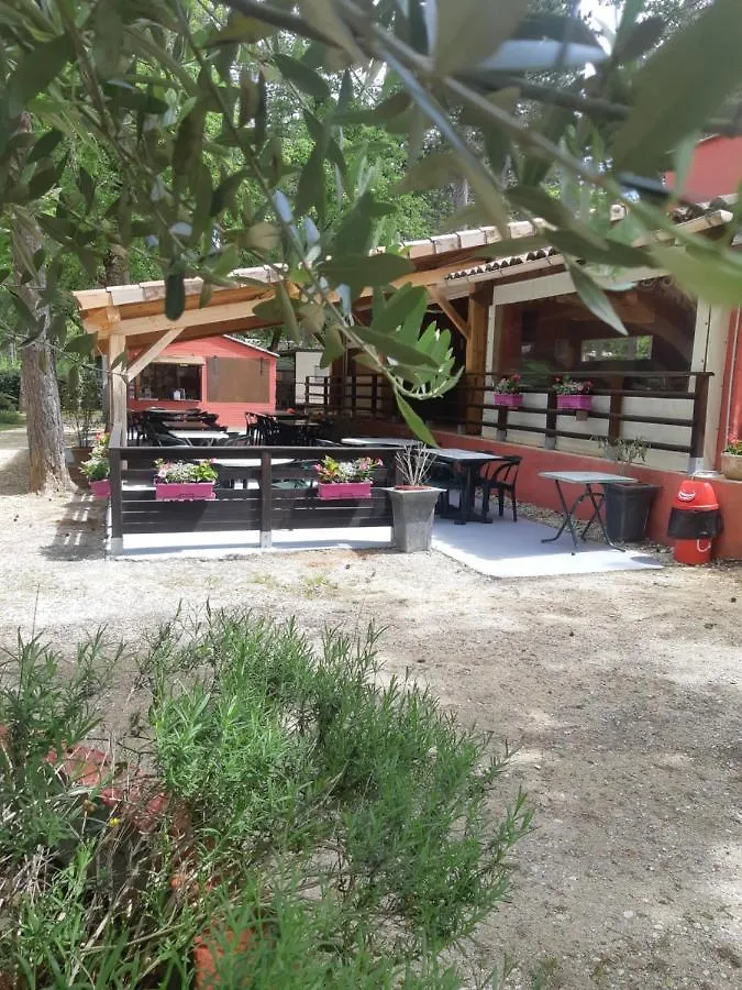 Camping Parc Saint Sauvayre 瓦纳斯 营地
