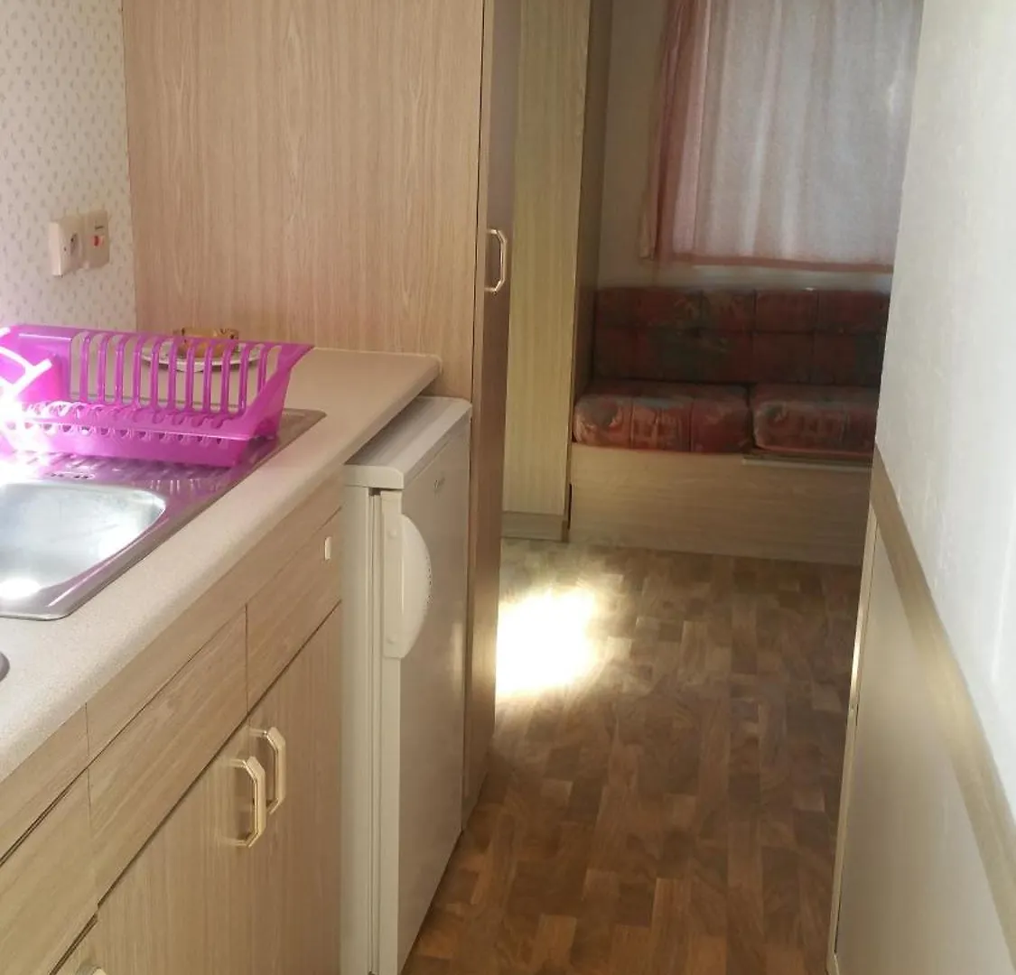 Camping Parc Saint Sauvayre 瓦纳斯 法国